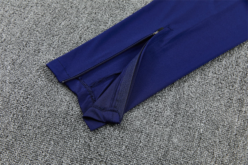 26 27 Inter Milan Tracksuit