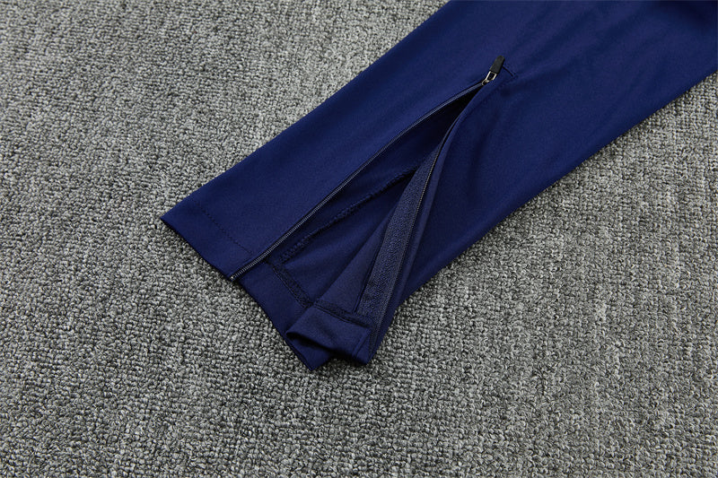 26 27 France Tracksuit 1