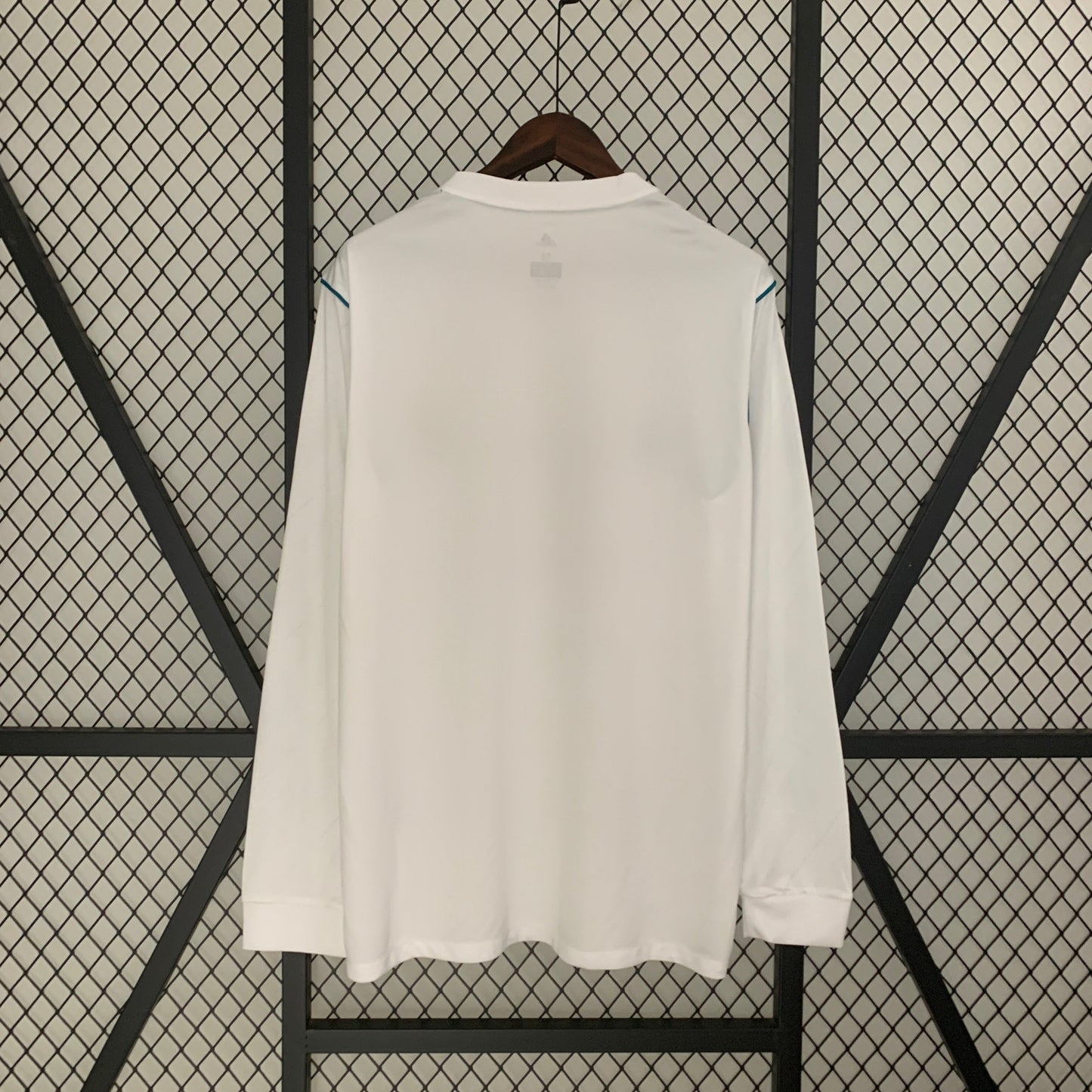 REAL MADRID 2017 - 2018 HOME JERSEY LONG SLEEVED