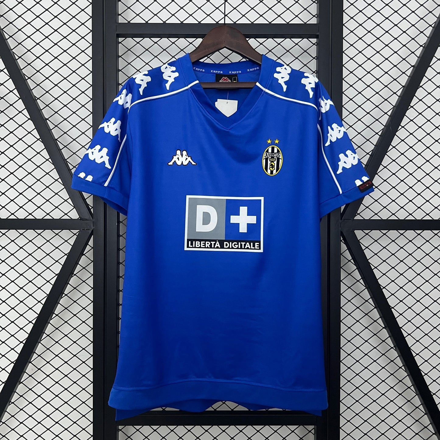 JUVENTUS 1999 - 2000 AWAY JERSEY