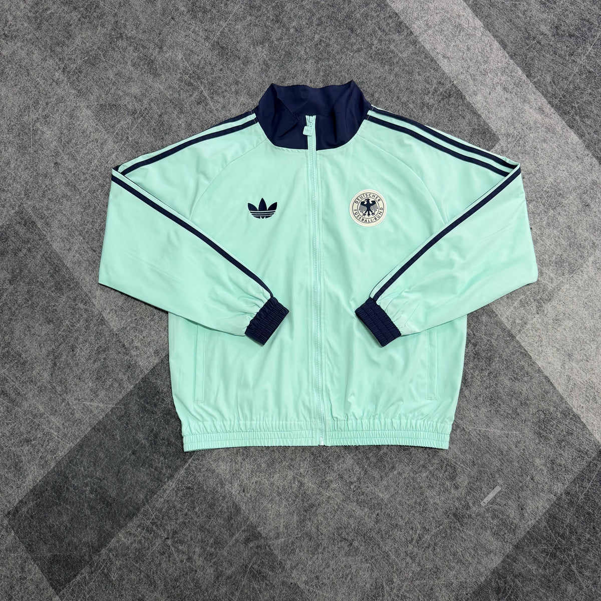 German team light lake green Windbreaker