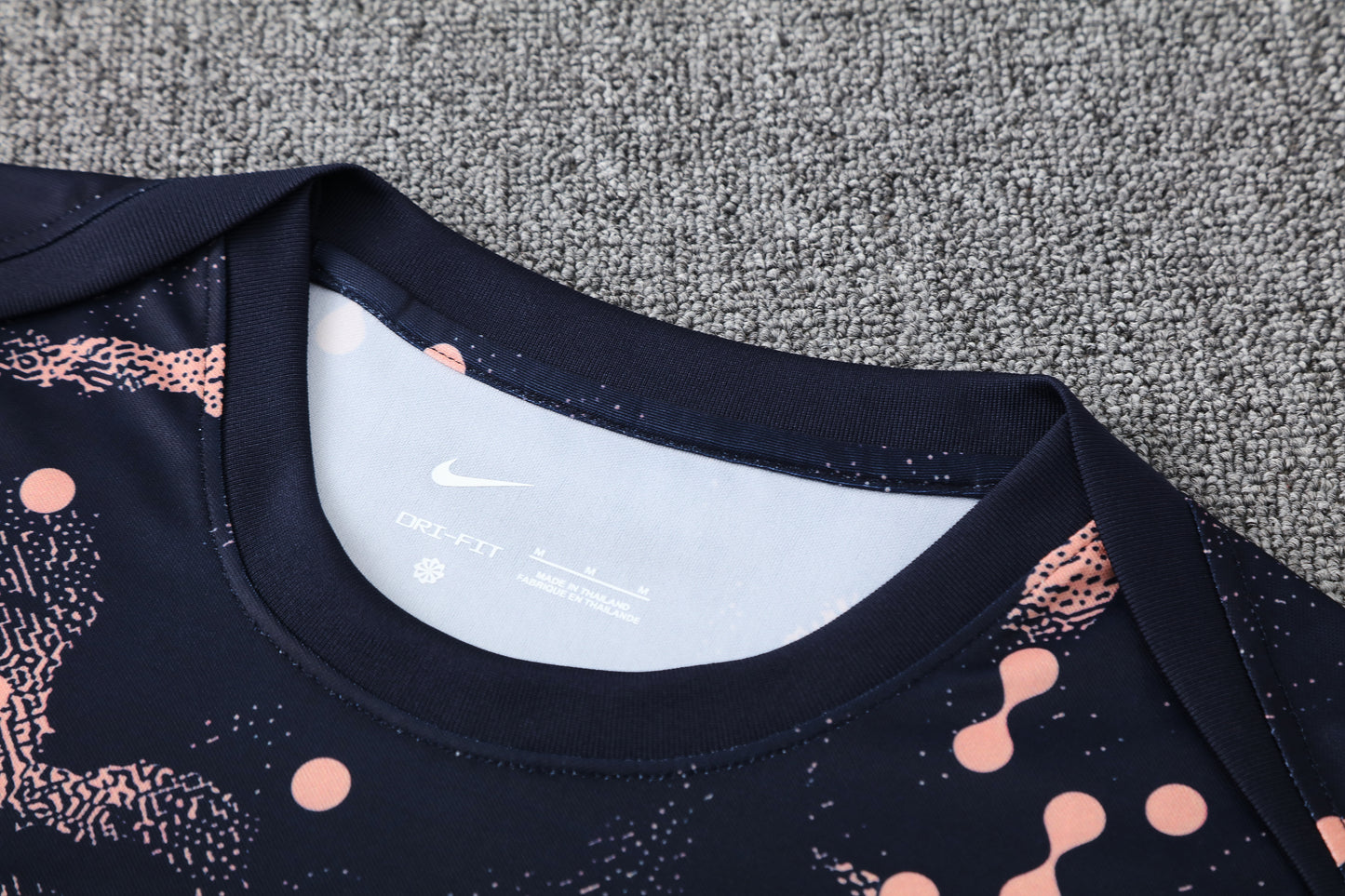 Chelsea Sleeveless Training Kit color of flowers