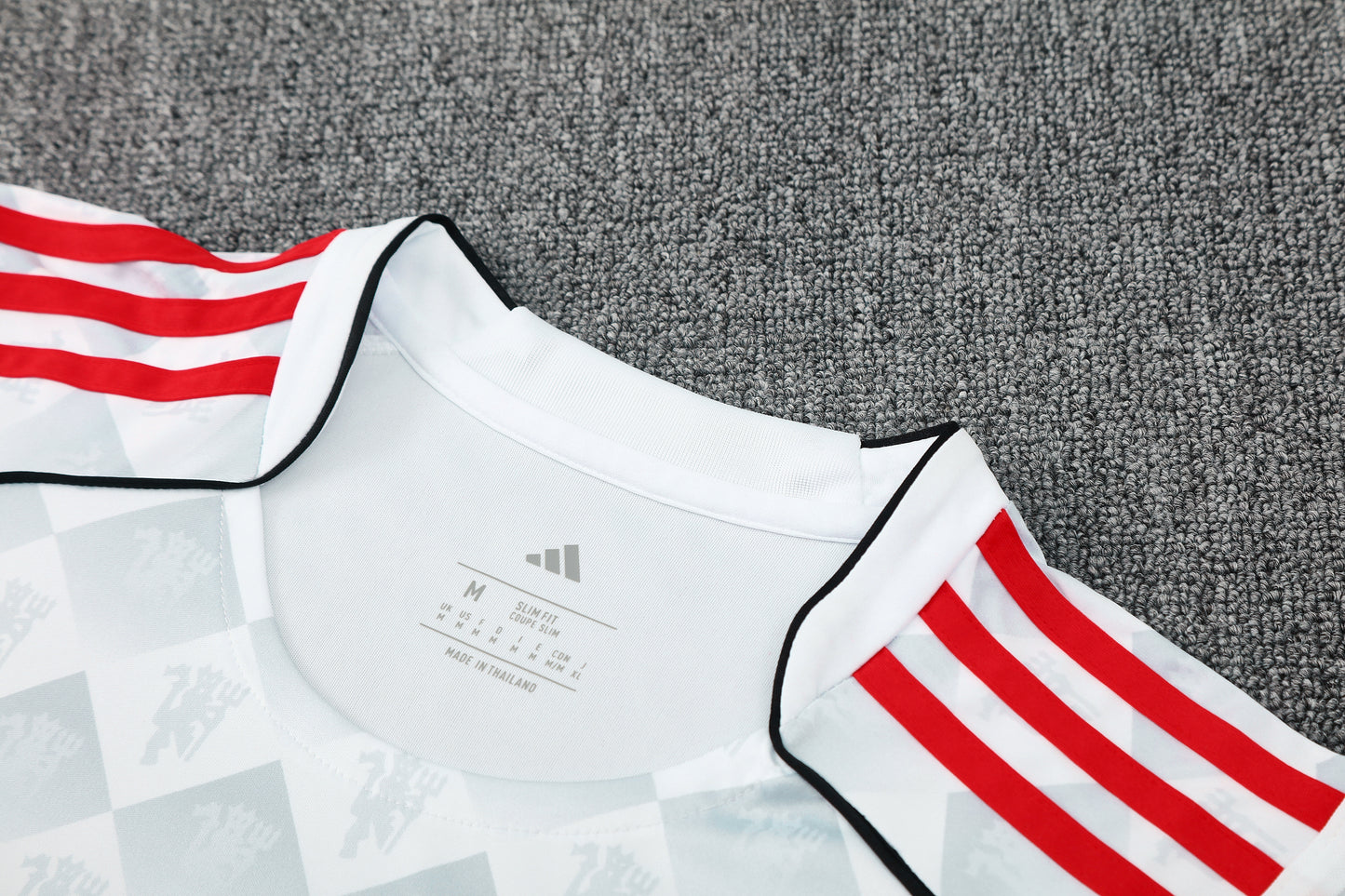 Manchester United Sleeveless Training Kit white+red