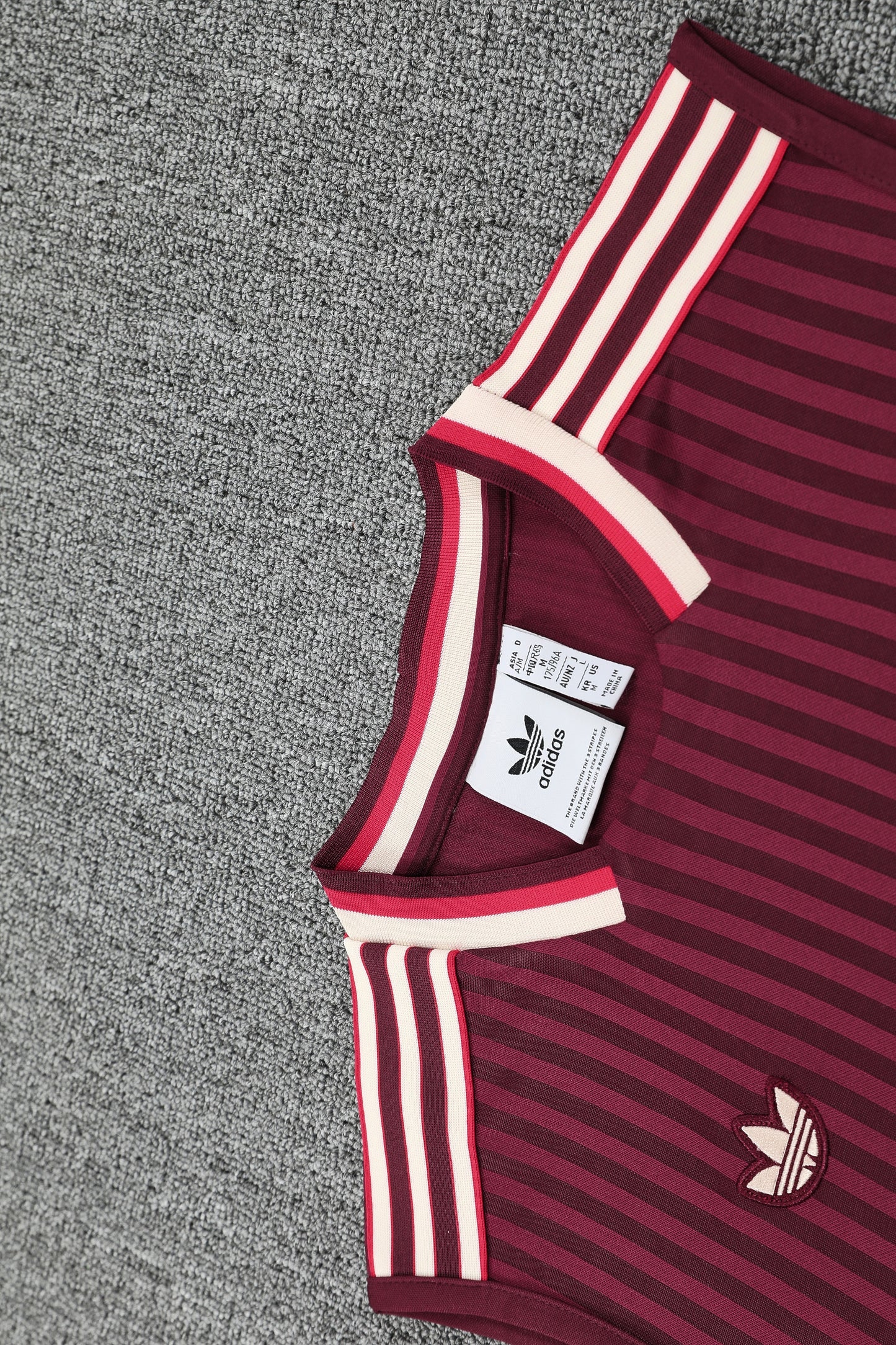 Bayern Sleeveless Training Kit burgundy