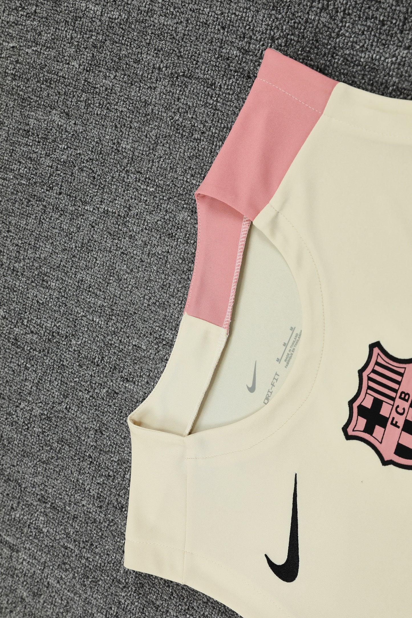 Barcelona Sleeveless Training Kit yellow