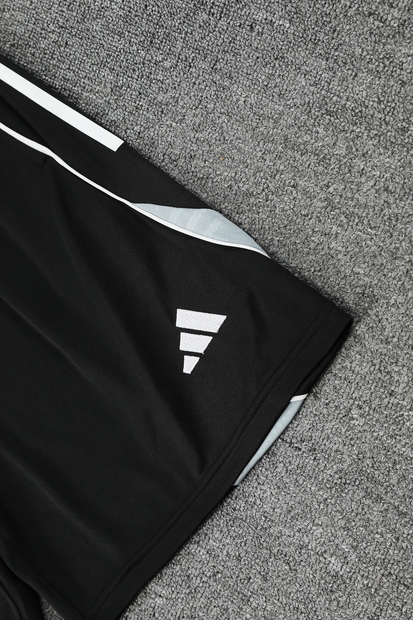 Real Madrid Sleeveless Training Kit - White/Grey/Black