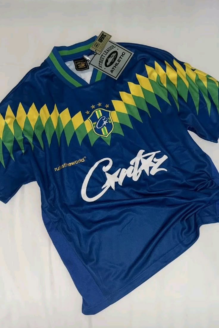 EXCLUSIVE KITS