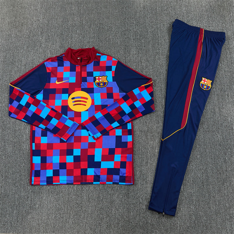 26 27 Barcelona Tracksuit 3