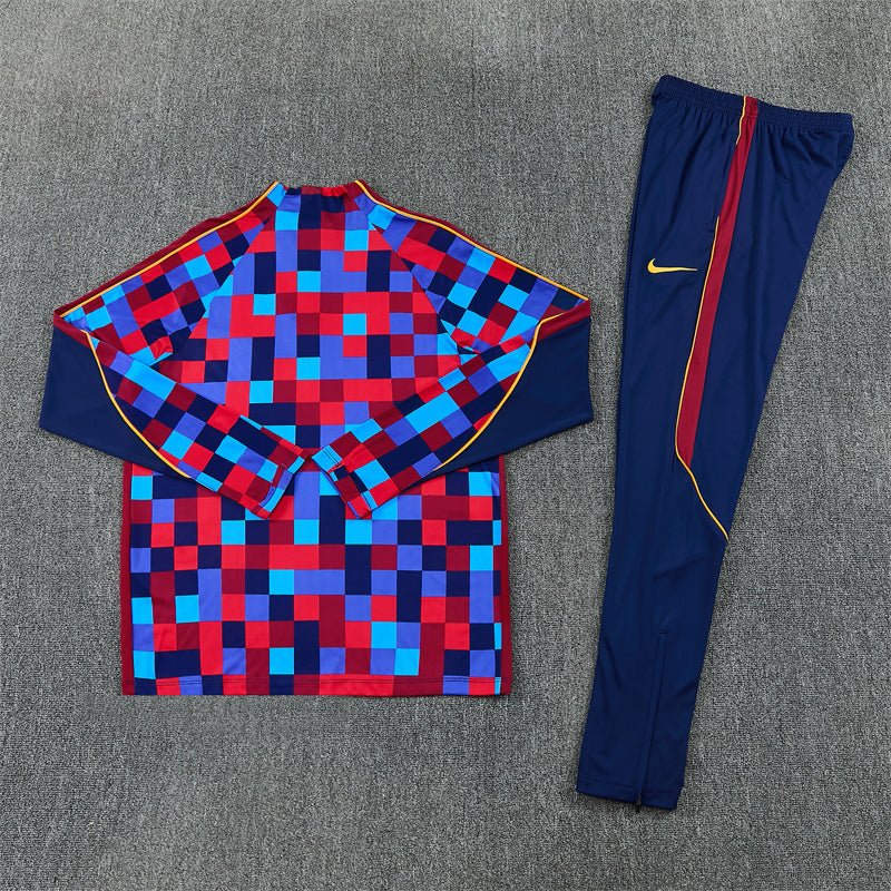 26 27 Barcelona Tracksuit 3
