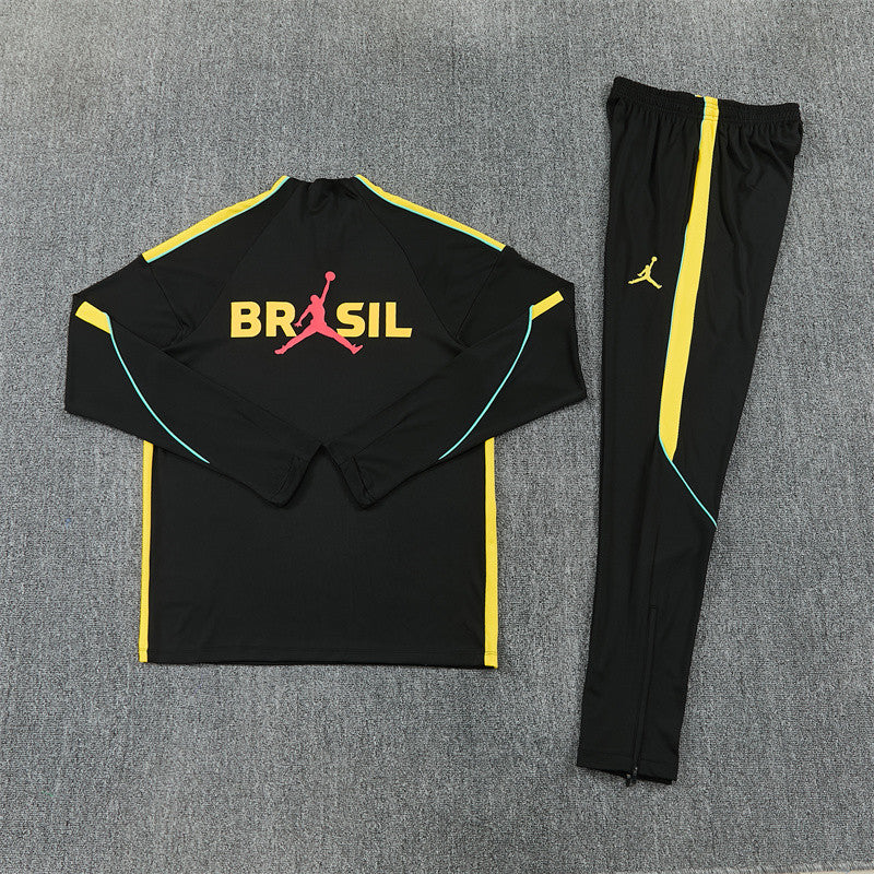 26 27 Brazil Tracksuit 1