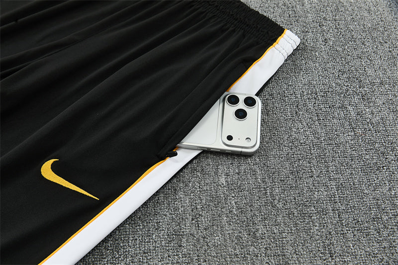 26 27 Chelsea Tracksuit