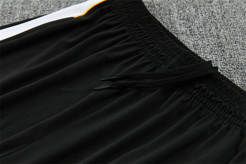 26 27 Chelsea Tracksuit