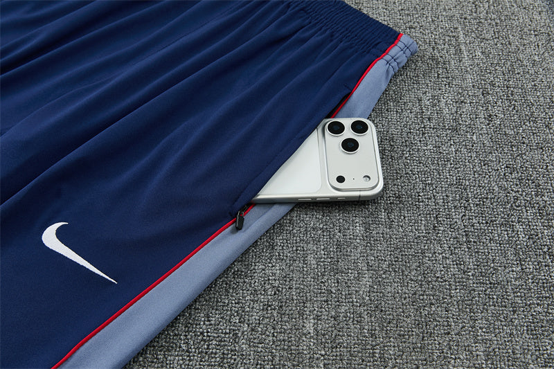 26 27 England Tracksuit