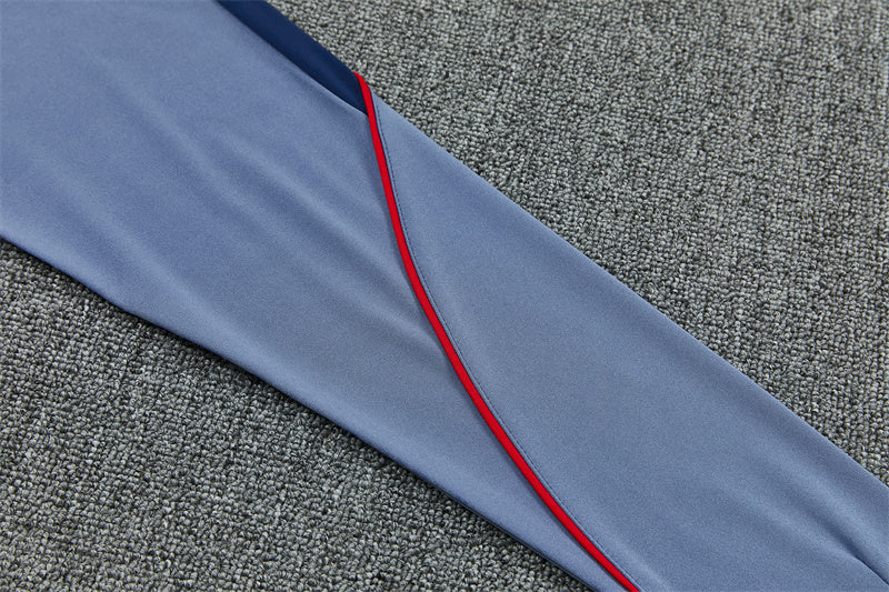 26 27 England Tracksuit 1