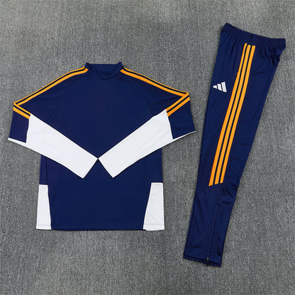 26 27 Real Madrid Tracksuit 6