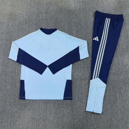 26 27 Ajax Tracksuit 1