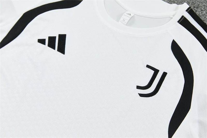 2627 Juventus short sleeve Training Kit