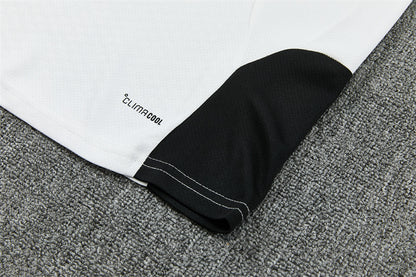 2627 Juventus short sleeve Training Kit