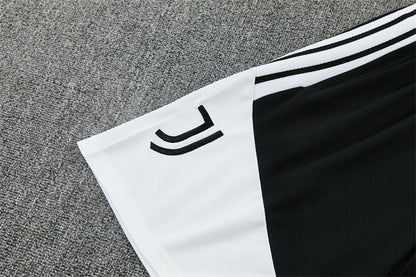 2627 Juventus short sleeve Training Kit