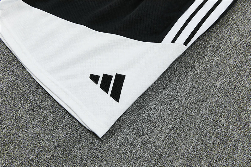 2627 Juventus short sleeve Training Kit
