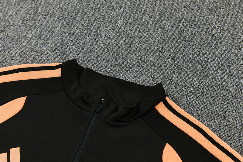 26 27 Arsenal Tracksuit