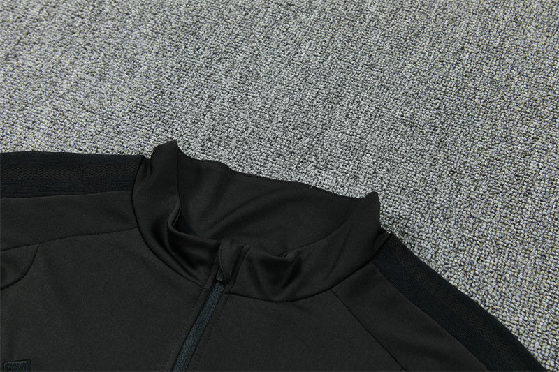 26 27 Liverpool Tracksuit