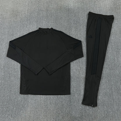 26 27 Liverpool Tracksuit