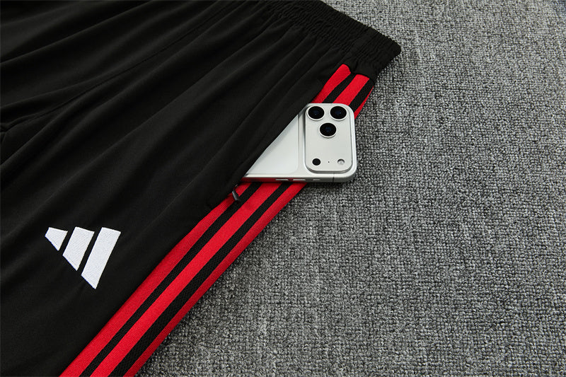 26 27   Manchester United Tracksuit