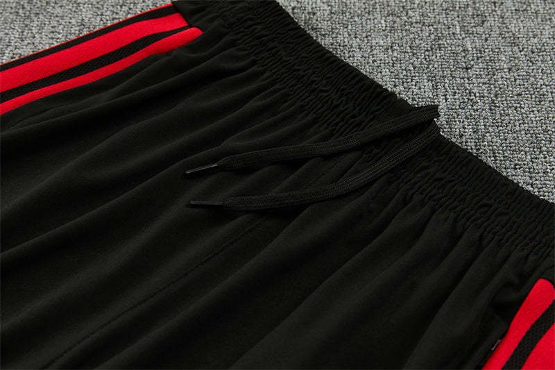 26 27   Manchester United Tracksuit