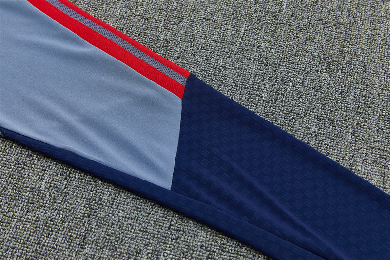 26 27 Bayern Tracksuit 2