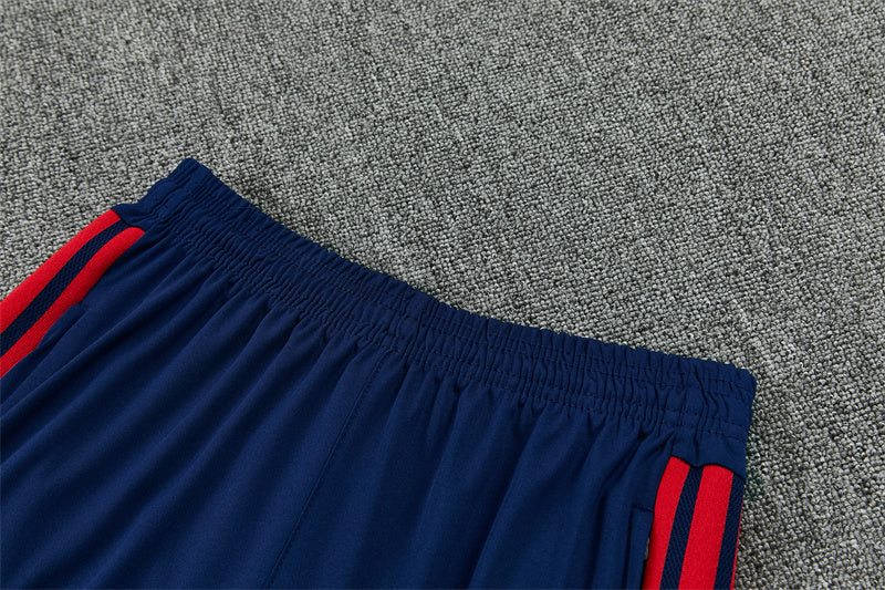 26 27 Bayern Tracksuit 2