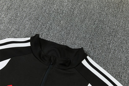 26 27 Liverpool Tracksuit 3