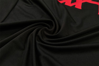 26 27 Liverpool Tracksuit 3