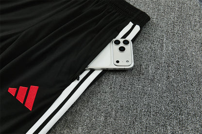 26 27 Liverpool Tracksuit 3
