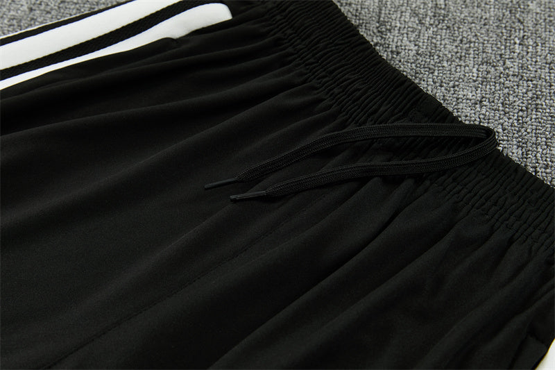 26 27 Liverpool Tracksuit 2