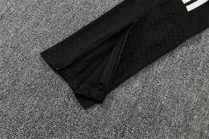 26 27 Liverpool Tracksuit 3