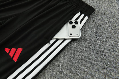 26 27 Liverpool Tracksuit 1