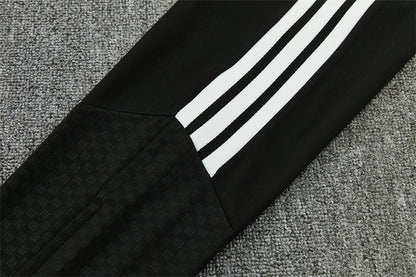 26 27 Liverpool Tracksuit 1