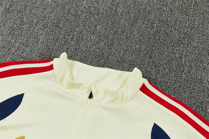 26 27 Bayern Tracksuit