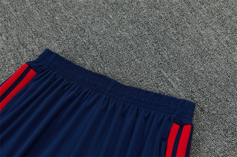 26 27 Bayern Tracksuit