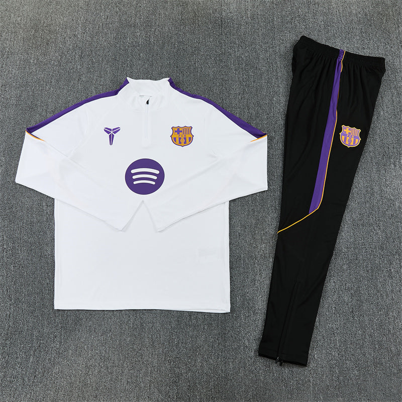 26 27 Barcelona Tracksuit 4
