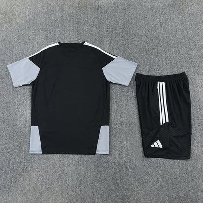 2627 Inter Miami short sleeve Training Kit 1