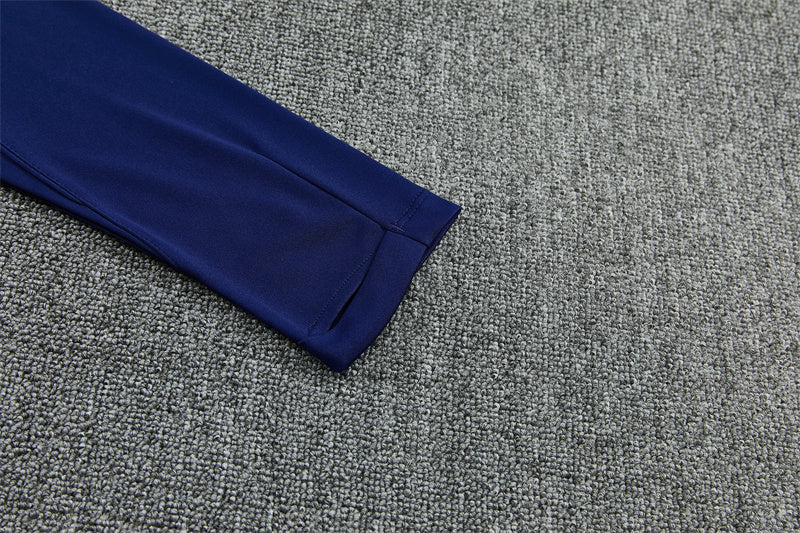 26 27 Inter Milan Tracksuit 1