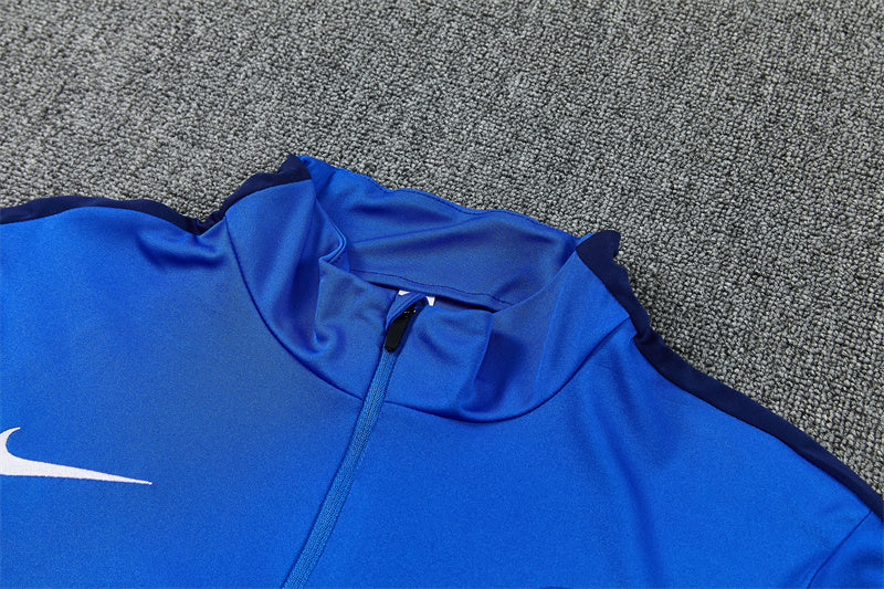 26 27 Inter Milan Tracksuit