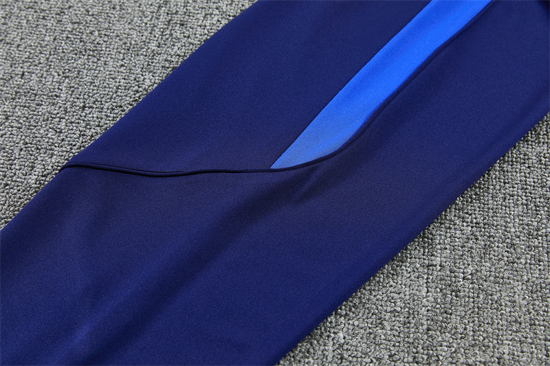 26 27 Inter Milan Tracksuit 1