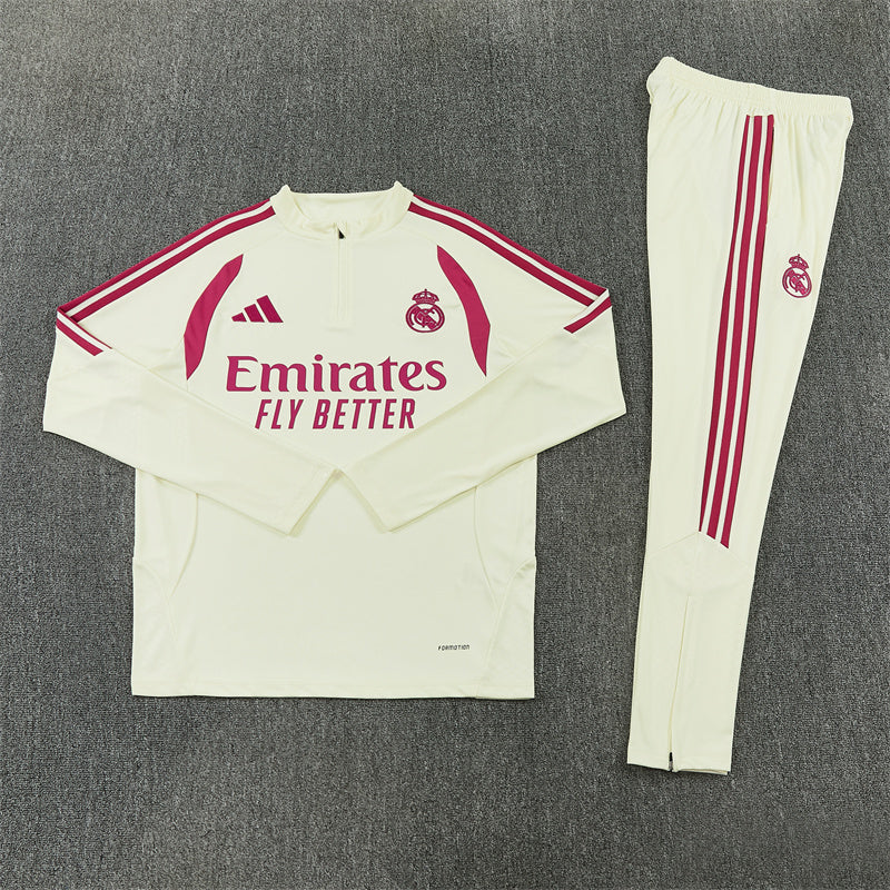 26 27 Real Madrid Tracksuit 8