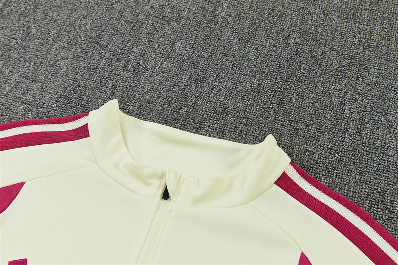 26 27 Real Madrid Tracksuit 8