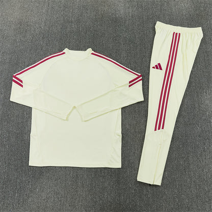 26 27 Real Madrid Tracksuit 8