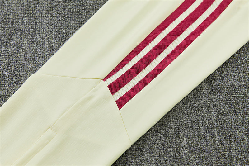 26 27 Real Madrid Tracksuit 8