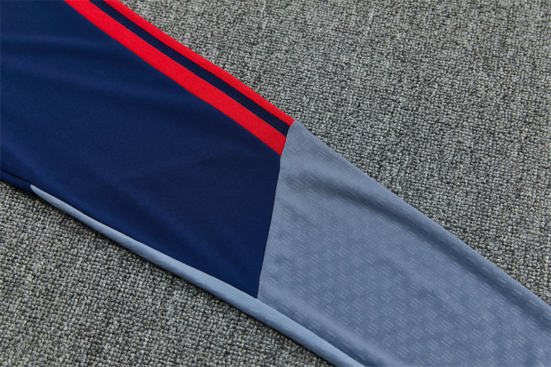 26 27 Bayern Tracksuit 1
